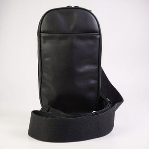 Louis Vuitton Pochette Gange Limited Edition Roppongi unisex Black Calf Leather✨